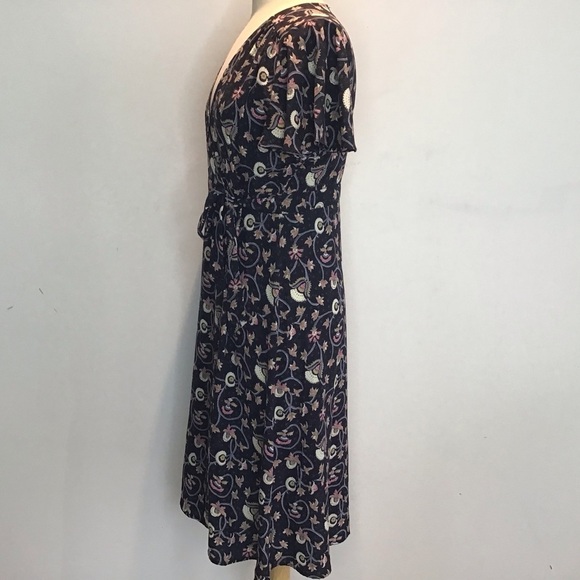 Wrap midi dress Black with floral print Soprano short sleeve. Size Medium - Picture 5 of 7
